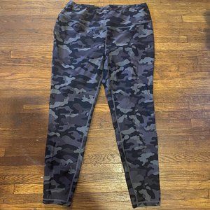 Torrid Active Leggings Size 3